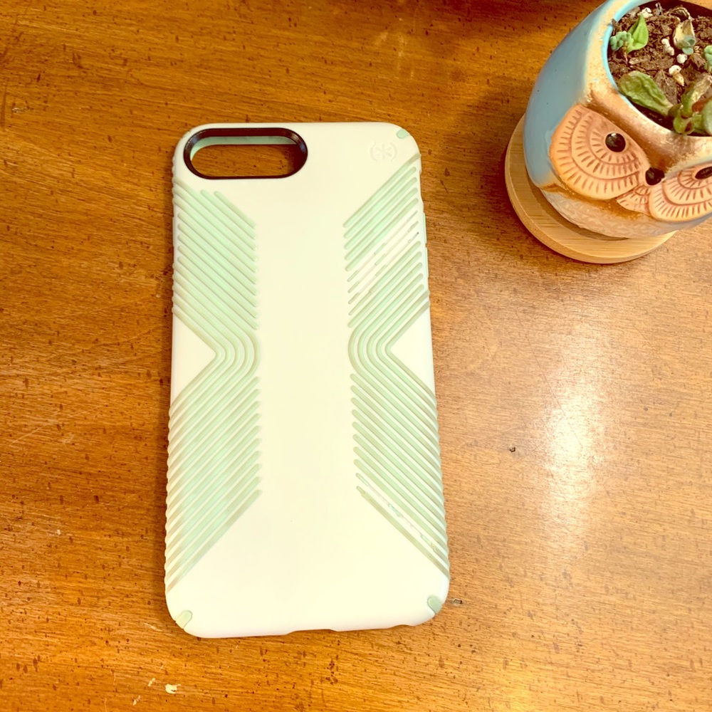 🏆BOGO Speck cell phone case 6.25 x 3.25” Seafoam light green cover